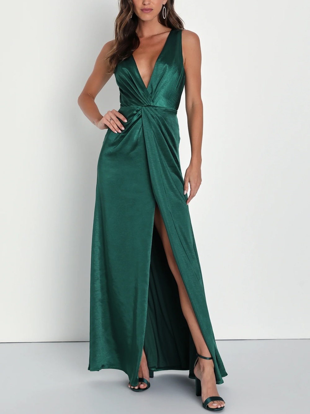 Lulu's Perfect Refinement Emerald Satin Sleeveless Pleated Maxi Dress